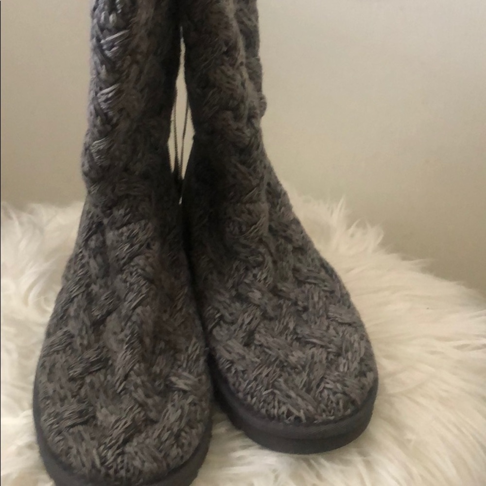 Ugg Boots - image 3